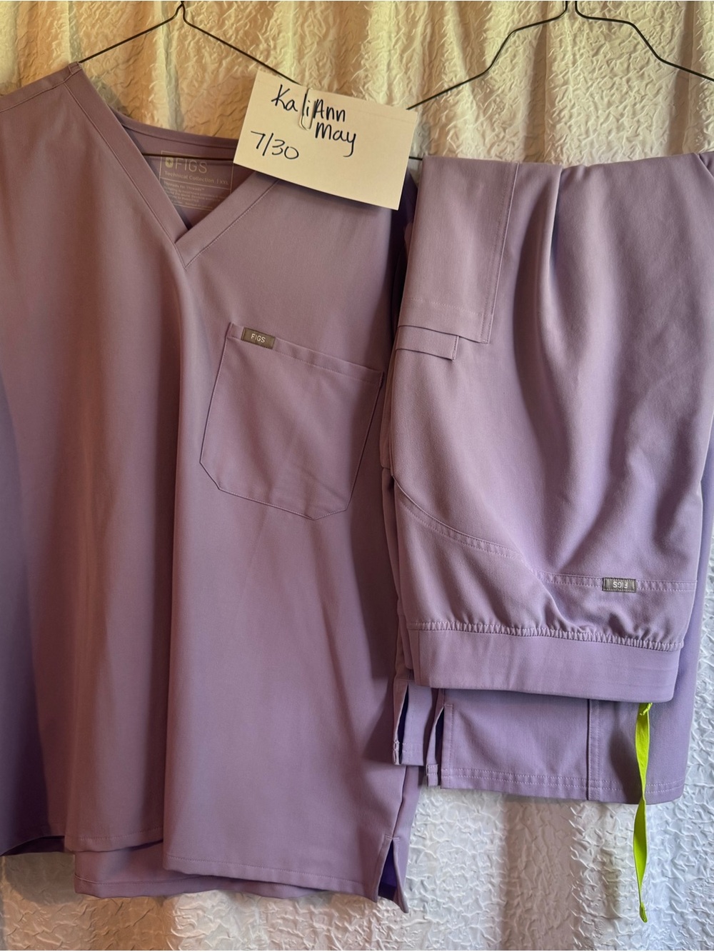 Figs Women’s Lavender Track Pants & Jogger Top - hole in middle of pants!